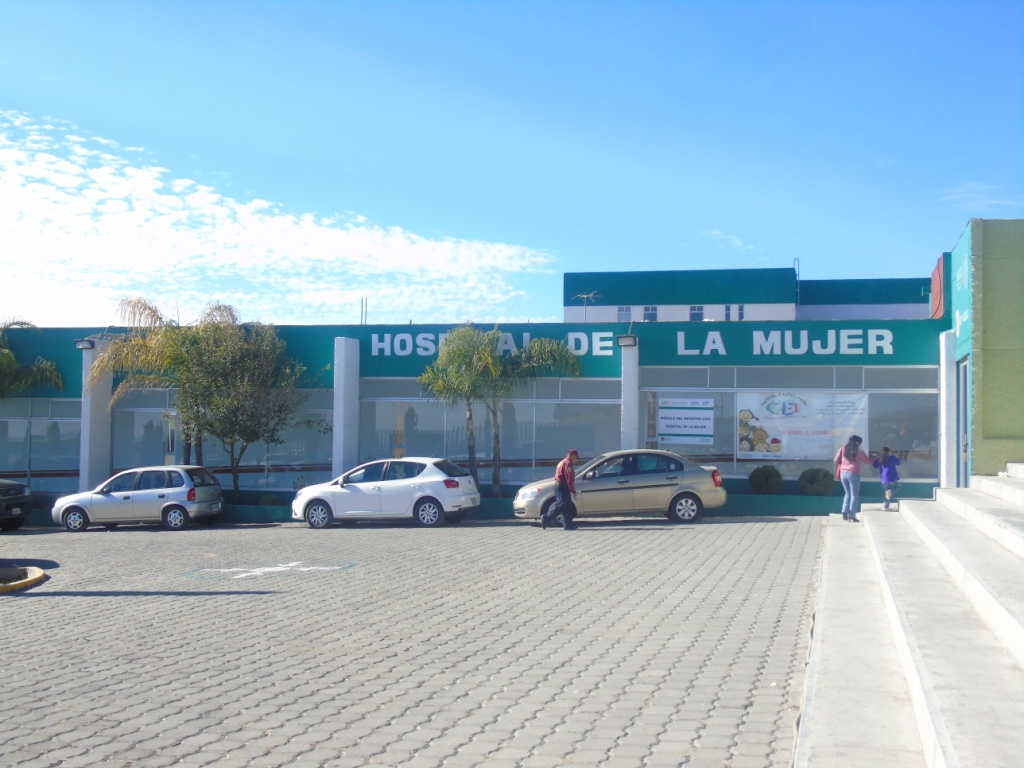 Dan mantenimiento al Hospital de la Mujer